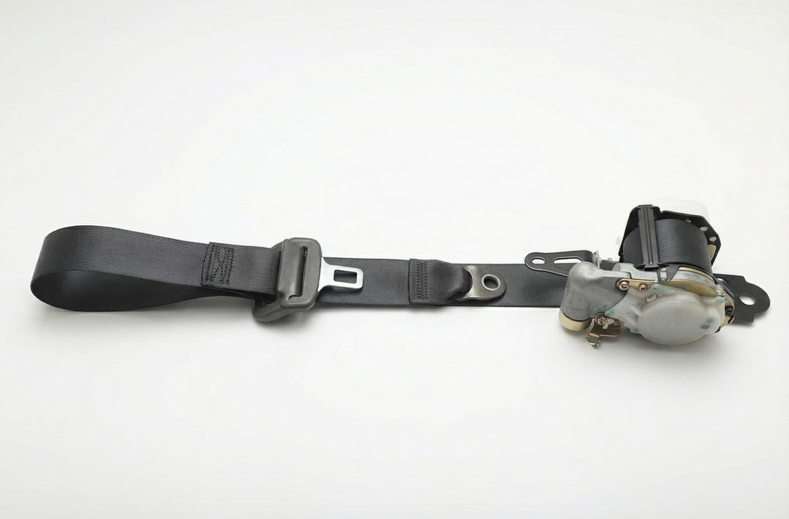 2001-2003 Toyota Prius Gray Seat Belt Buckle with Pretensioner - Front (Used OEM)