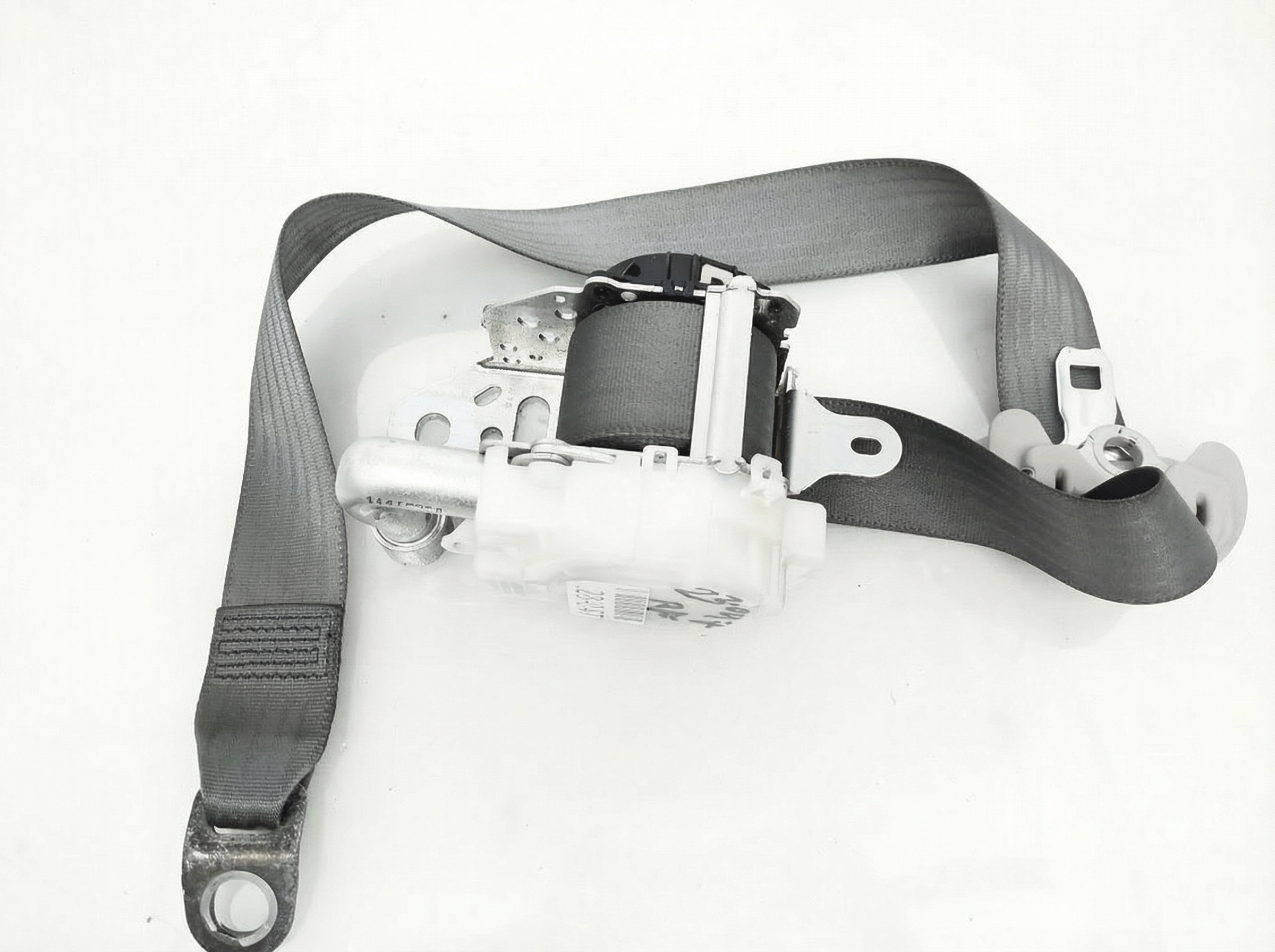 2012-2014 Toyota Prius Black Seat Belt Buckle with Pretensioner - Front (Used OEM)