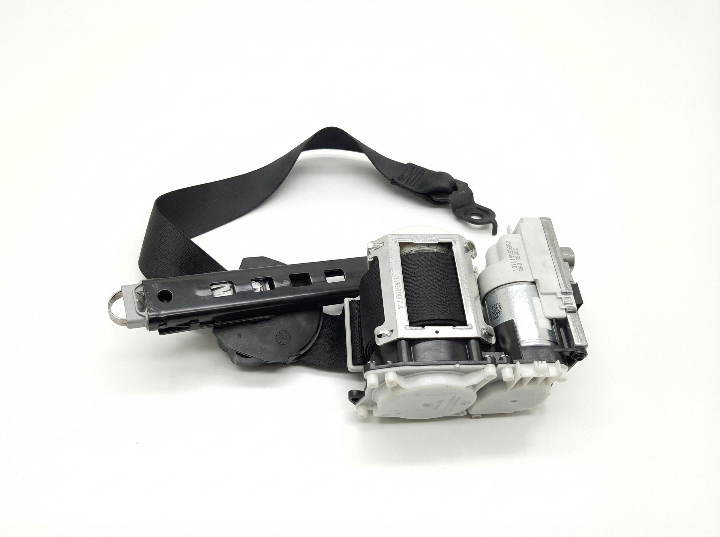 2010-2012 Mercedes-Benz GL550 Black Seat Belt Assembly with Pretensioner - Front (Used OEM)