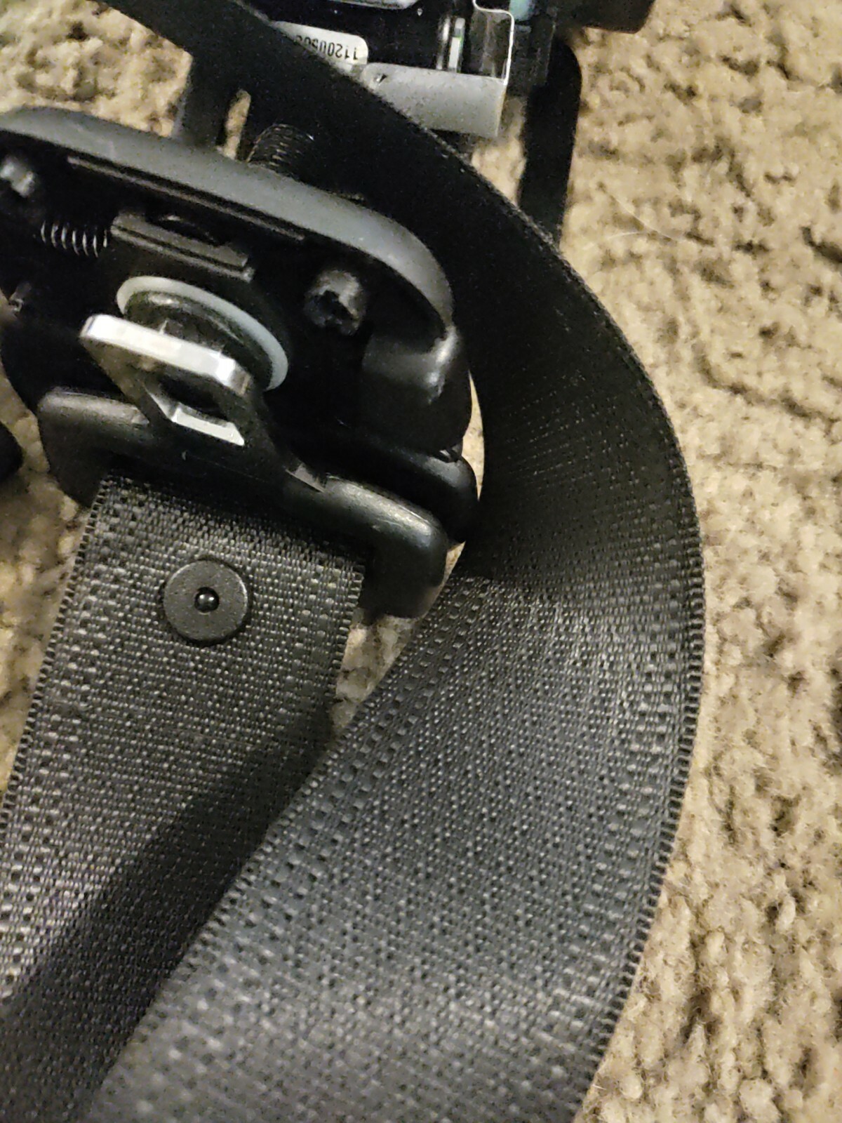 2007-2008 Hyundai Tiburon Black Seat Belt Buckle with Pretensioner - Front (Used OEM)