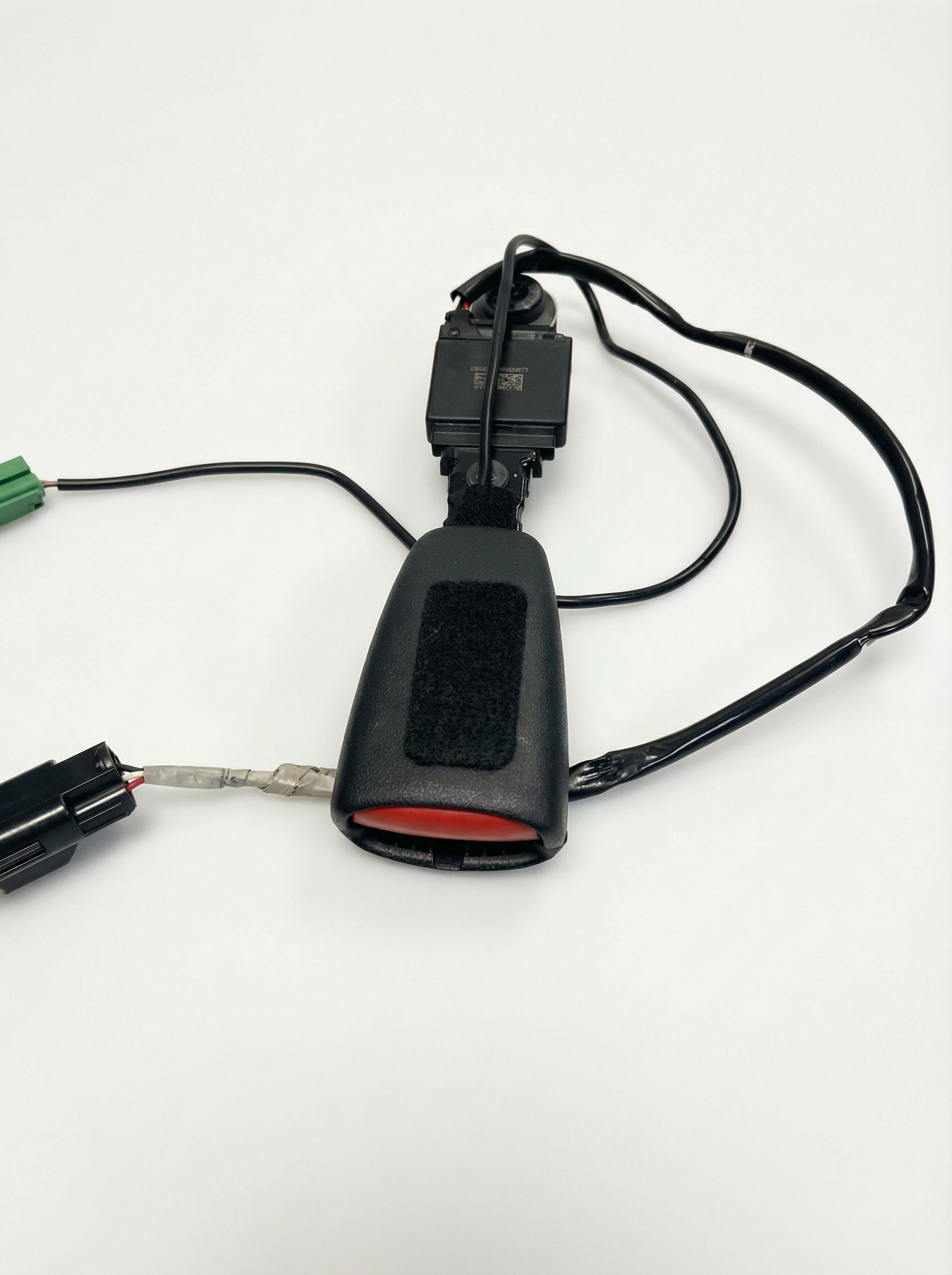 2013-2015 Volvo V60 Black Seat Belt Buckle with Pretensioner - Front (Used OEM)