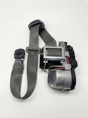 2007-2008 Mercedes-Benz S600 Black Seat Belt Buckle with Pretensioner - Front, Right (Passenger) (Used OEM)