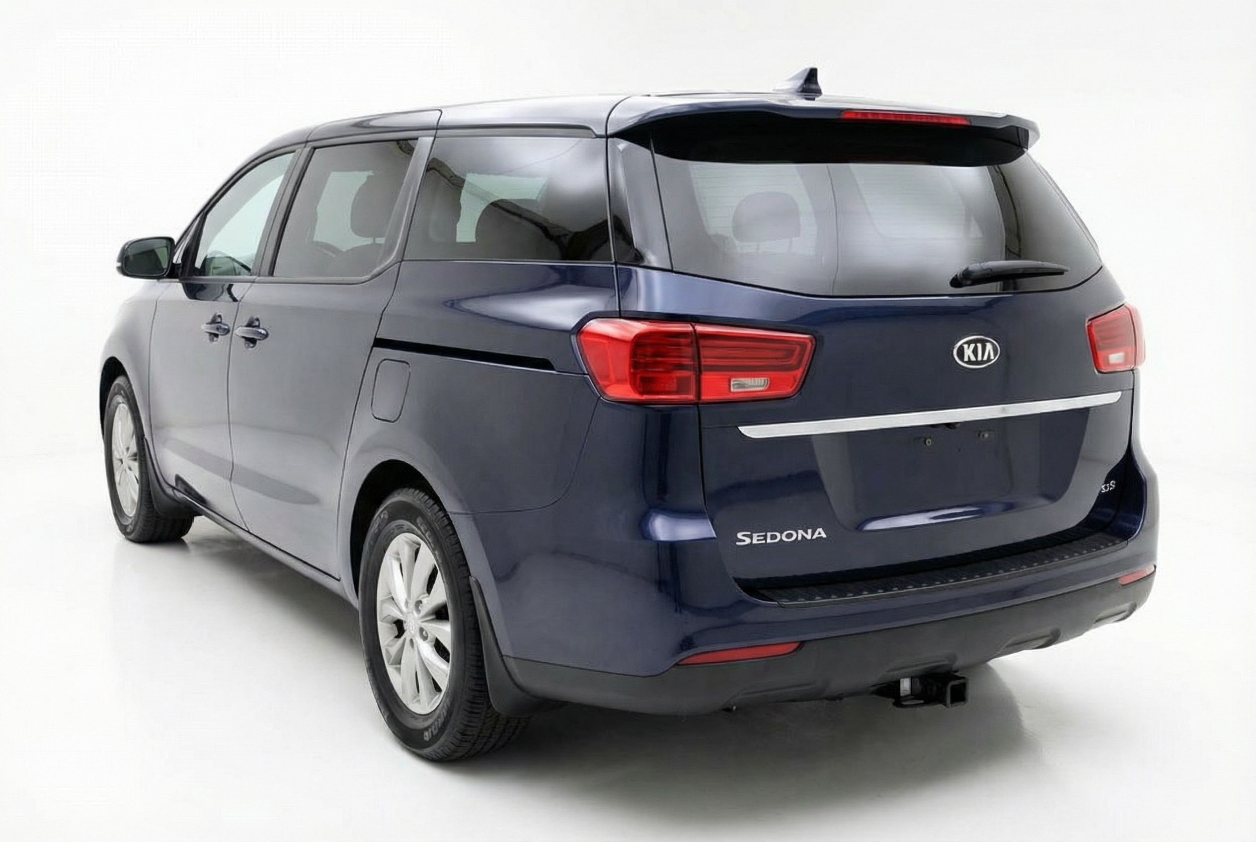 2015-2021 Kia Sedona Privacy Tinted Door Window Glass - Rear, Right (Passenger) (Used OEM)