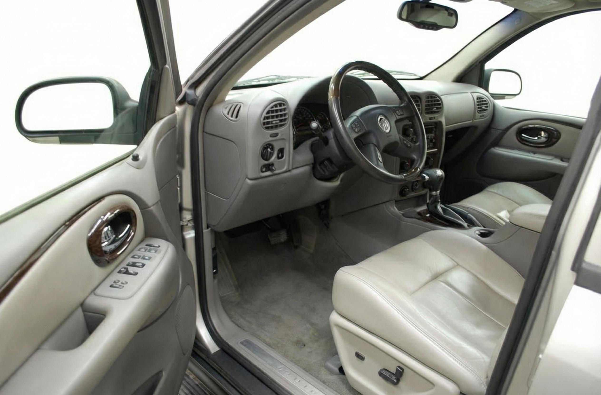 2006-2007 Buick Rainier Gray Dashboard Air Bag - Right (Passenger) (Used OEM)