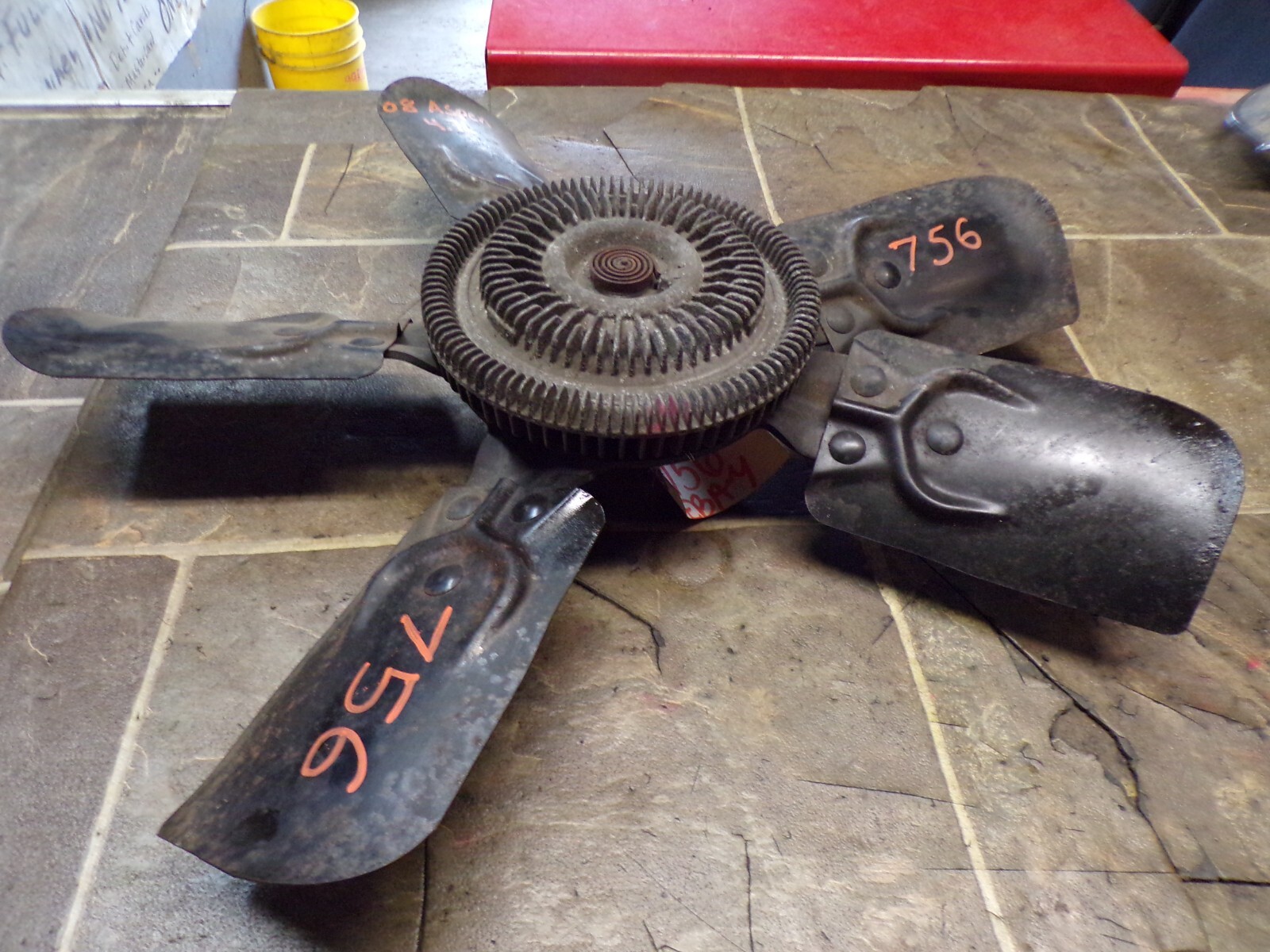 2004-2009 Dodge Durango Engine Cooling Fan Clutch (Used OEM)