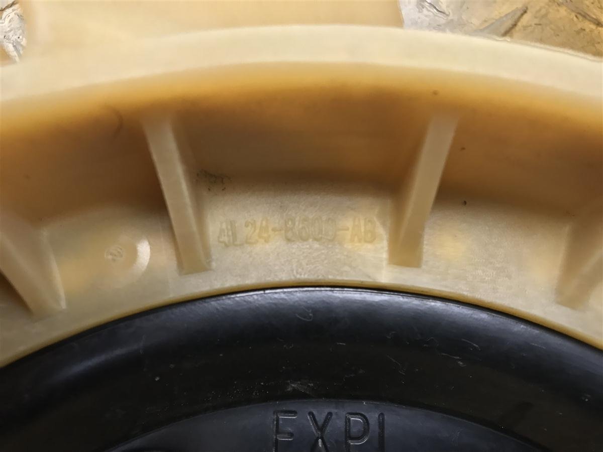 2004-2005 Ford Explorer Engine Cooling Fan Blade (Used OEM)