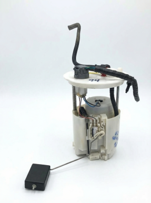 2006-2007 Ford Fusion Fuel Pump Assembly (Used OEM)