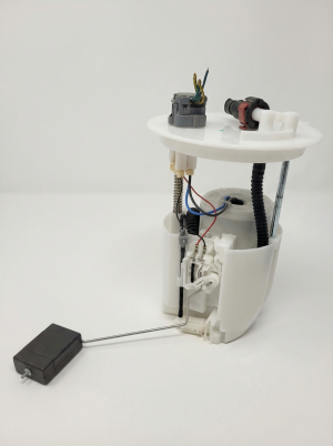 2010-2012 Ford Fusion Fuel Pump Assembly (Used OEM)