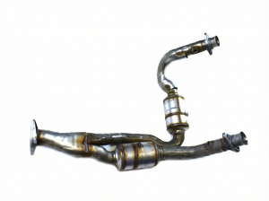 2009-2010 Jeep Commander Catalytic Converter (EPA Re-Certified OEM)