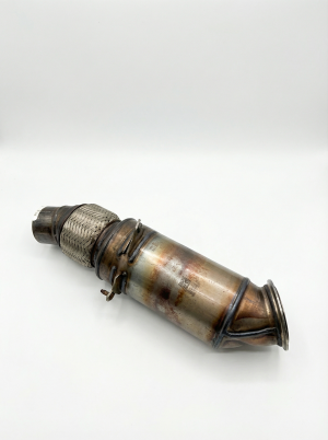 2021-2023 Hyundai Elantra Catalytic Converter (EPA Re-Certified OEM)
