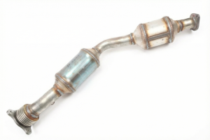 2007-2008 GMC Sierra 1500 Front Exhaust Pipe Catalytic Converter (EPA Re-Certified OEM)
