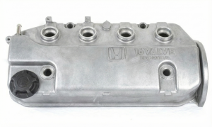 2015-2020 GMC Yukon Engine Valve Cover Assembly (Used OEM)