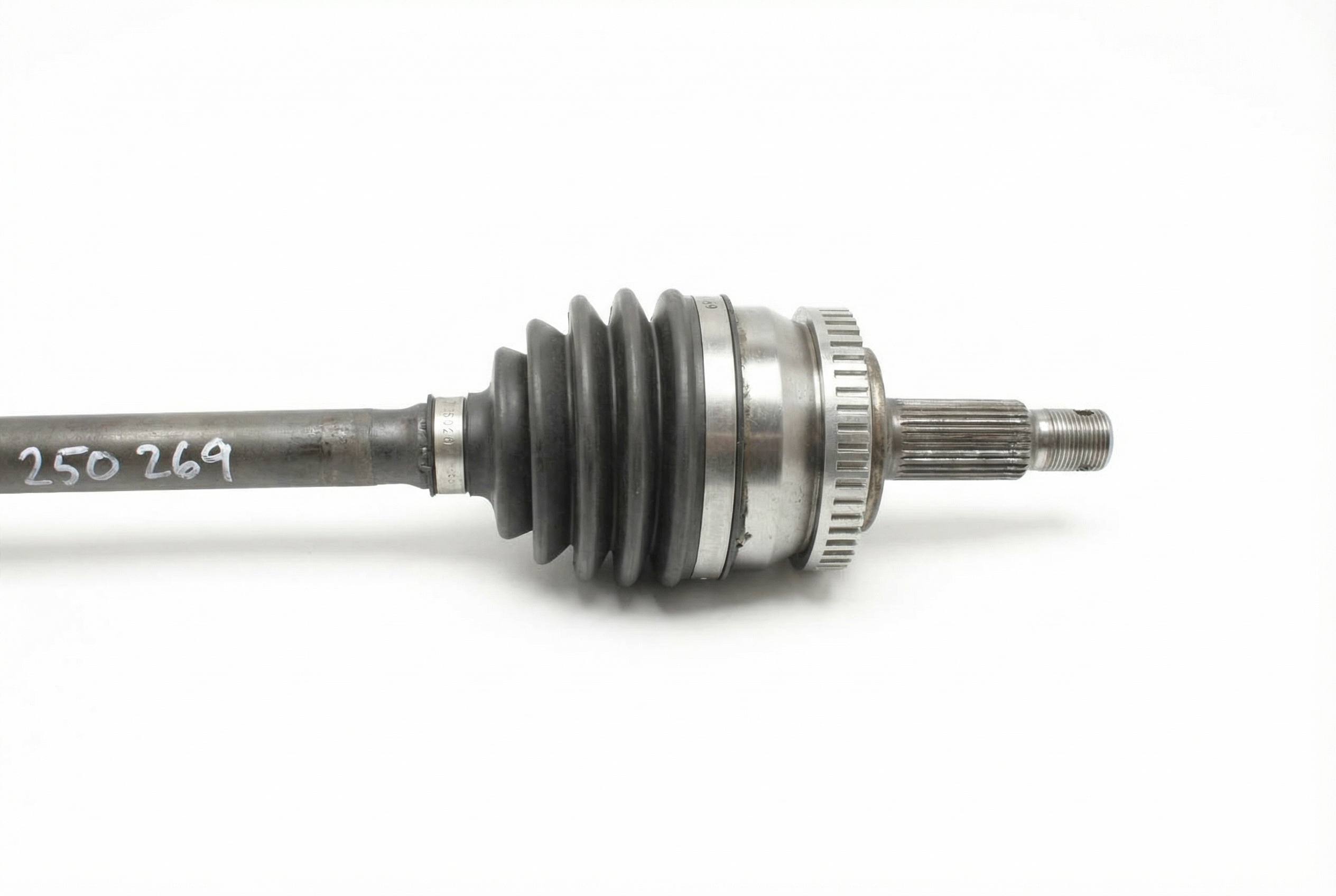 2014-2015 Kia Optima Front Drive Axle Shaft Assembly - Left (Driver) (Used OEM)