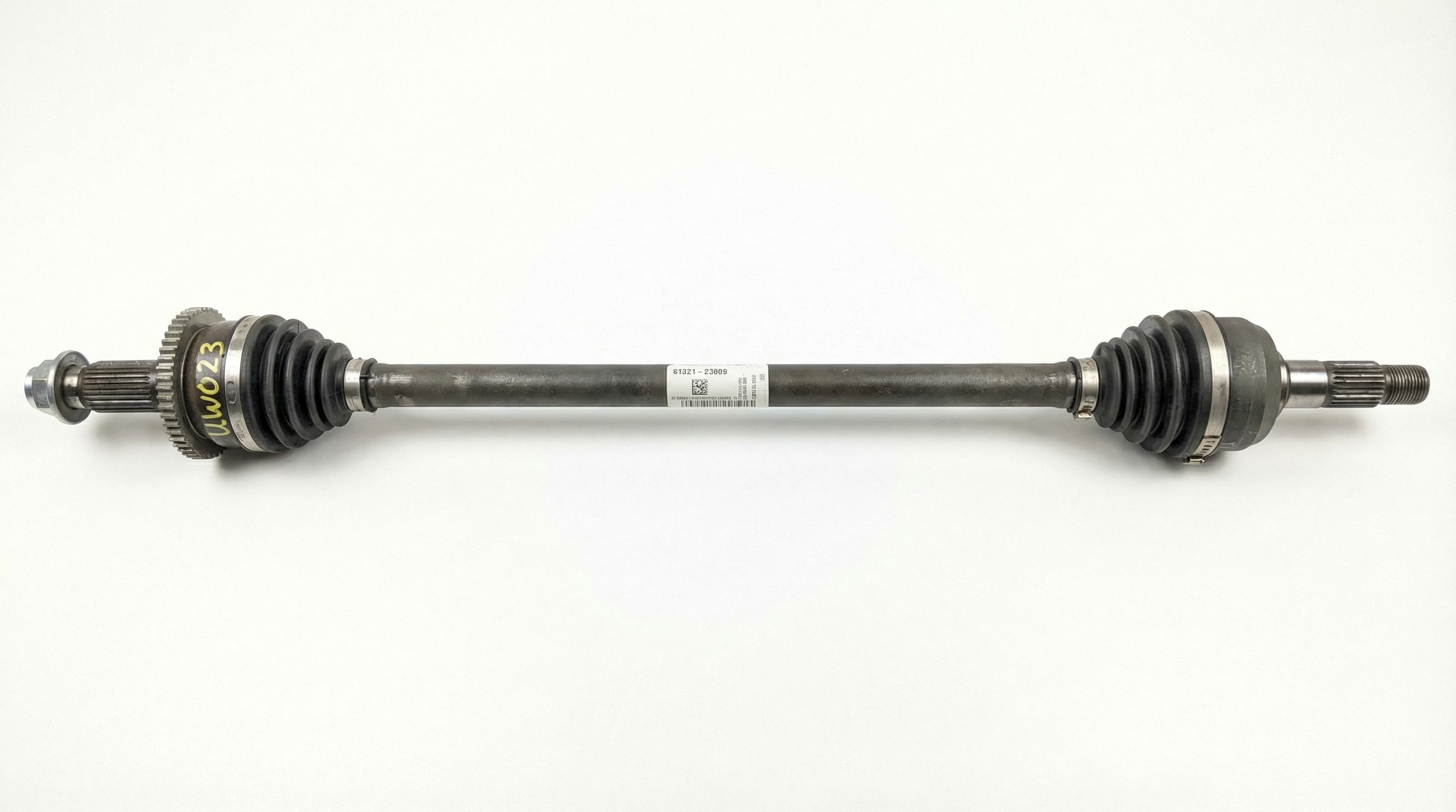 2019-2020 Kia Sorento Drive Axle Shaft Assembly - Rear, Right (Passenger) (Used OEM)