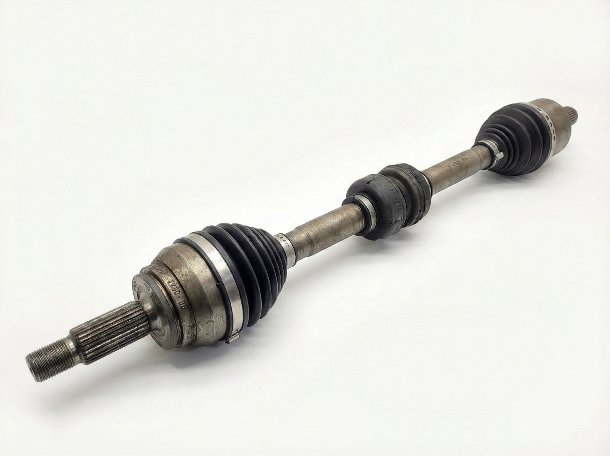 2018-2021 Hyundai Kona Front Drive Axle Shaft Assembly - Right (Passenger) (Used OEM)