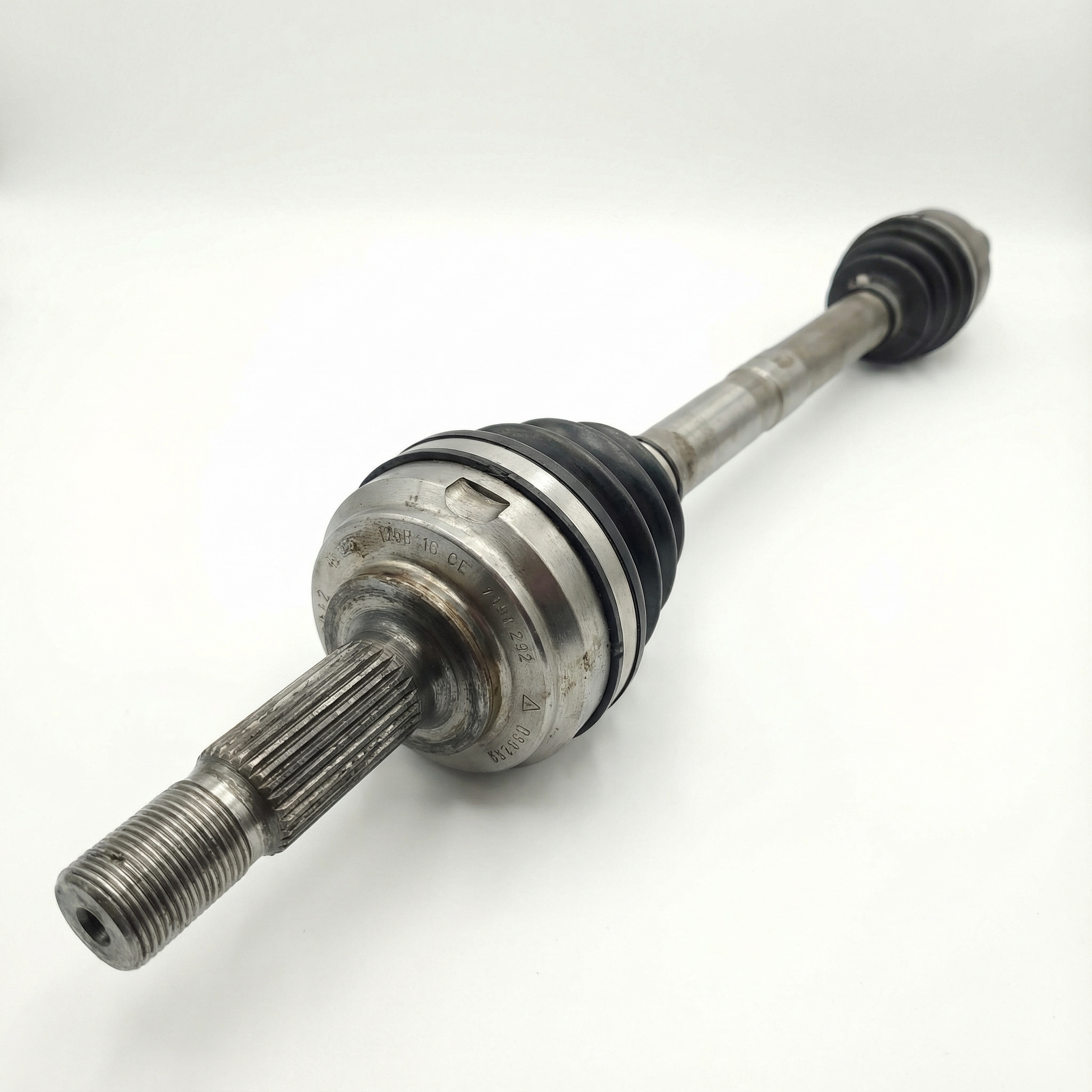 2018-2021 Hyundai Tucson Front Intermediate Jackshaft Drive Axle Shaft - Right (Passenger) (Used OEM)