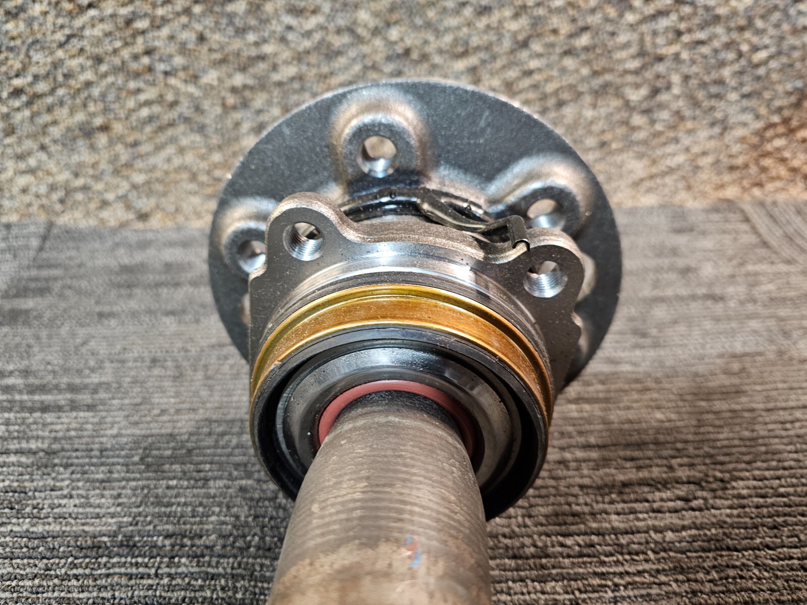 2007-2009 Freightliner Sprinter 3500 Drive Axle Shaft Assembly - Left (Driver) (Used OEM)