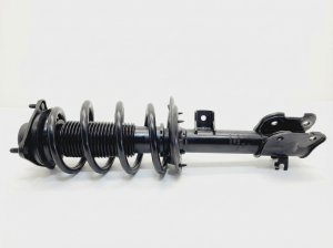 2015-2018 Hyundai Santa Fe Sport Front Suspension Strut Assembly - Right (Passenger) (Used OEM)