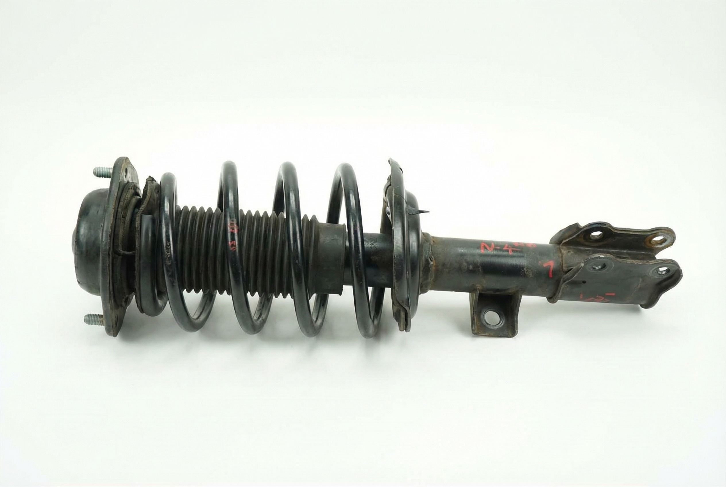 2011-2013 Hyundai Elantra Front Suspension Strut Assembly - Left (Driver) (Used OEM)