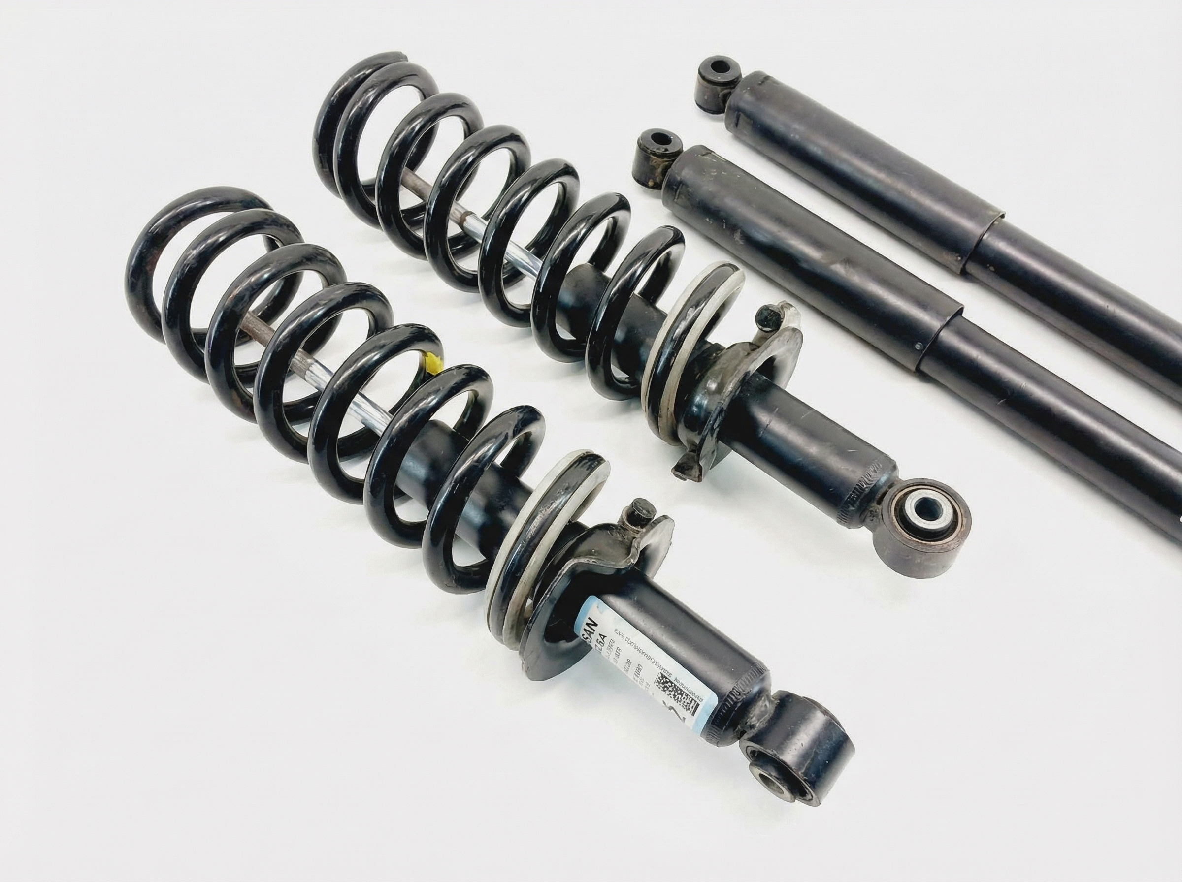 2022-2025 Nissan Frontier Front Suspension Strut Assembly (Used OEM)