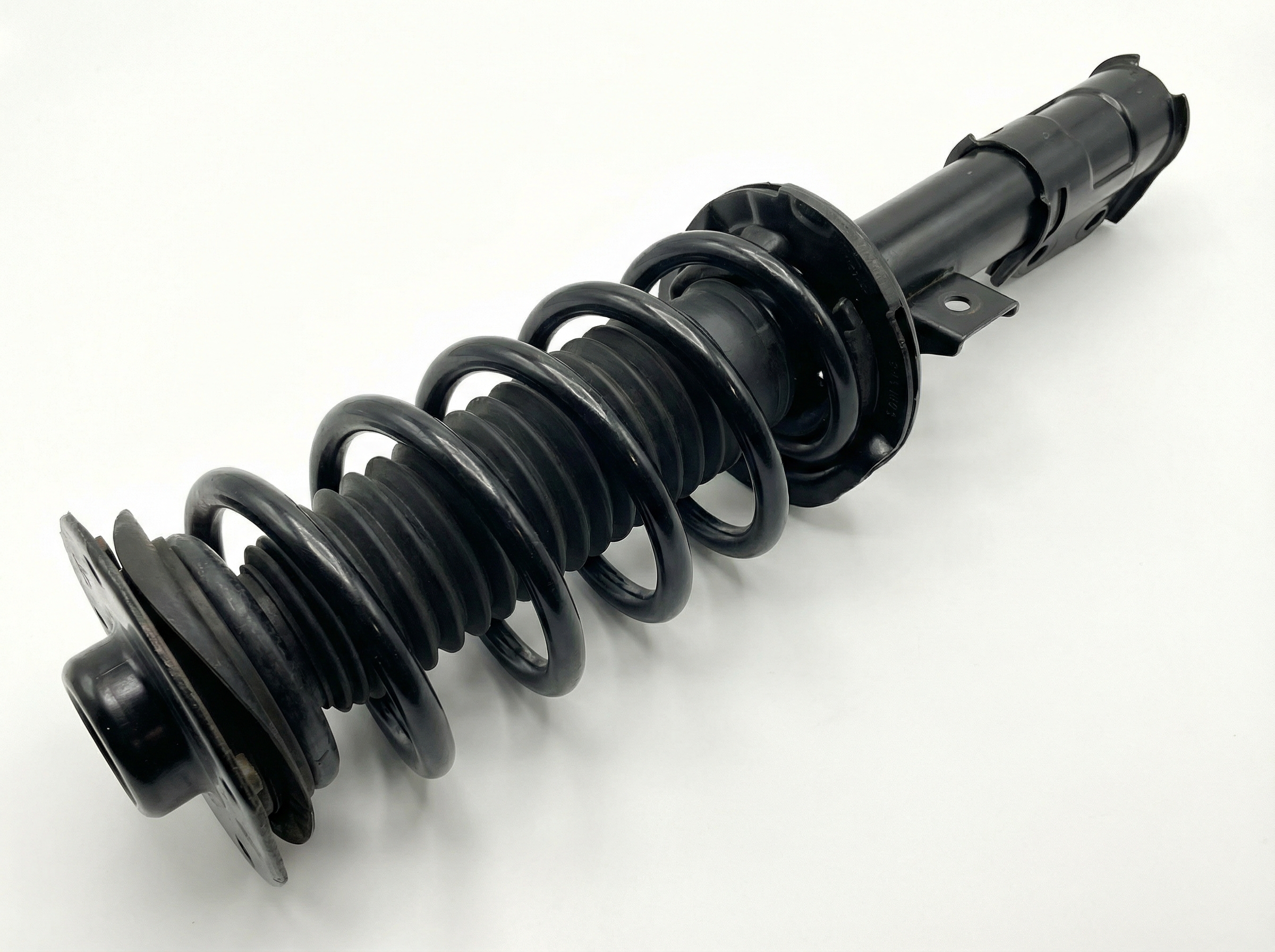 2010 Saturn Vue Front Suspension Strut Assembly - Left (Driver) (Used OEM)