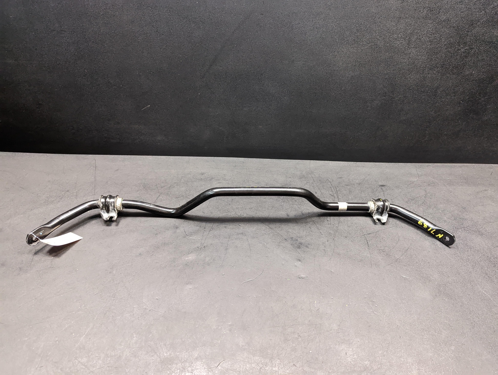 2013 INFINITI JX35 Suspension Stabilizer Bar Assembly - Rear (Used OEM)