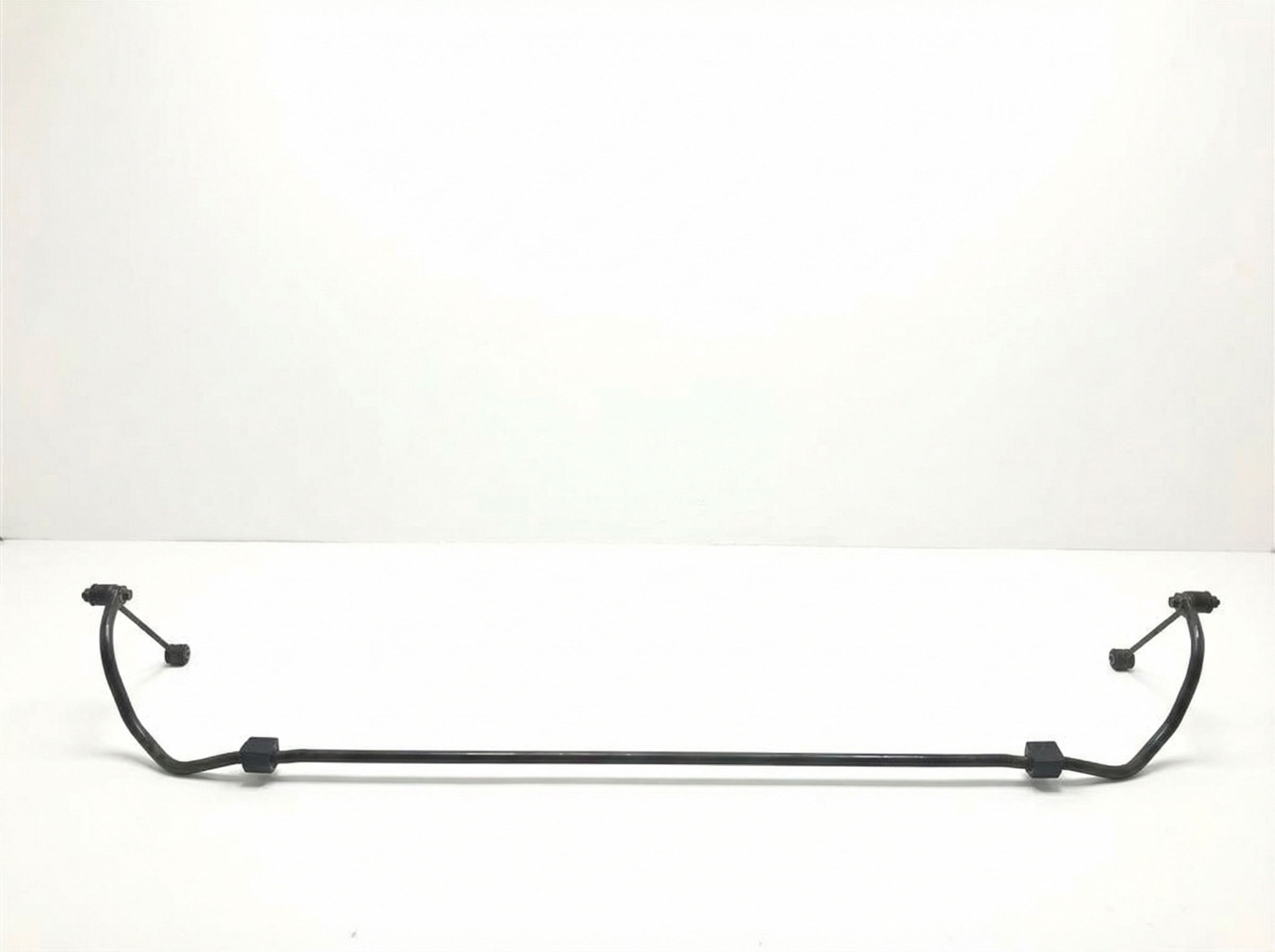 2004-2008 Chrysler Pacifica Suspension Stabilizer Bar - Rear (Used OEM)