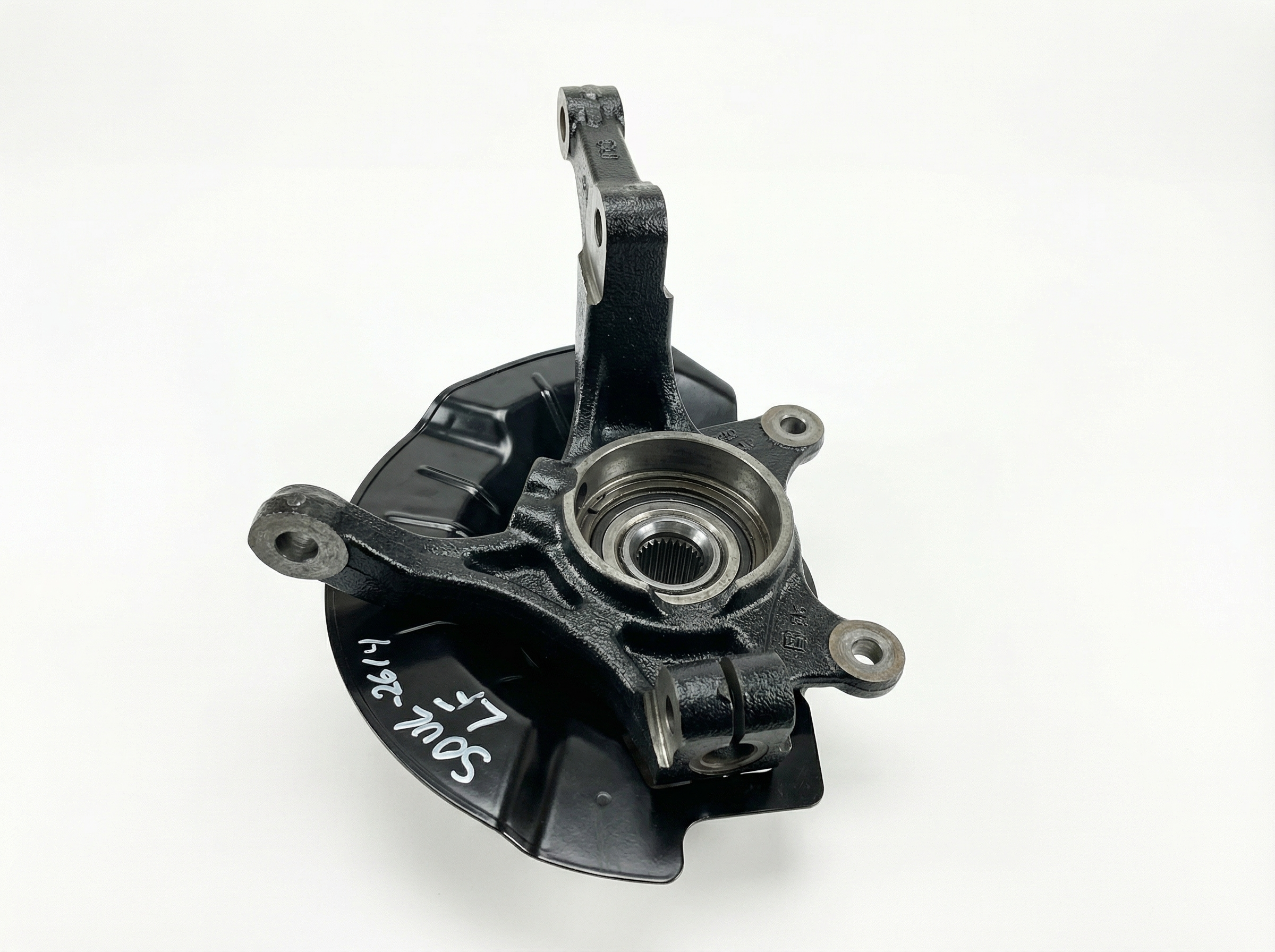 2014-2019 Kia Soul Front Steering Knuckle with Hub - Left (Driver) (Used OEM)