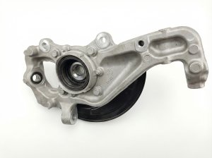 2018-2021 Lincoln Navigator Front Steering Knuckle - Left (Driver) (Used OEM)