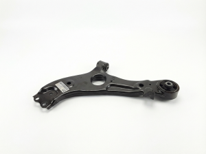2015-2019 Hyundai Santa Fe Lower Suspension Control Arm - Front, Left (Driver) (Used OEM)