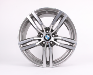 2015-2019 BMW X6 Gray 19-Inch V-Spoke Machined Gray Alloy Wheel (Remanufactured OEM)