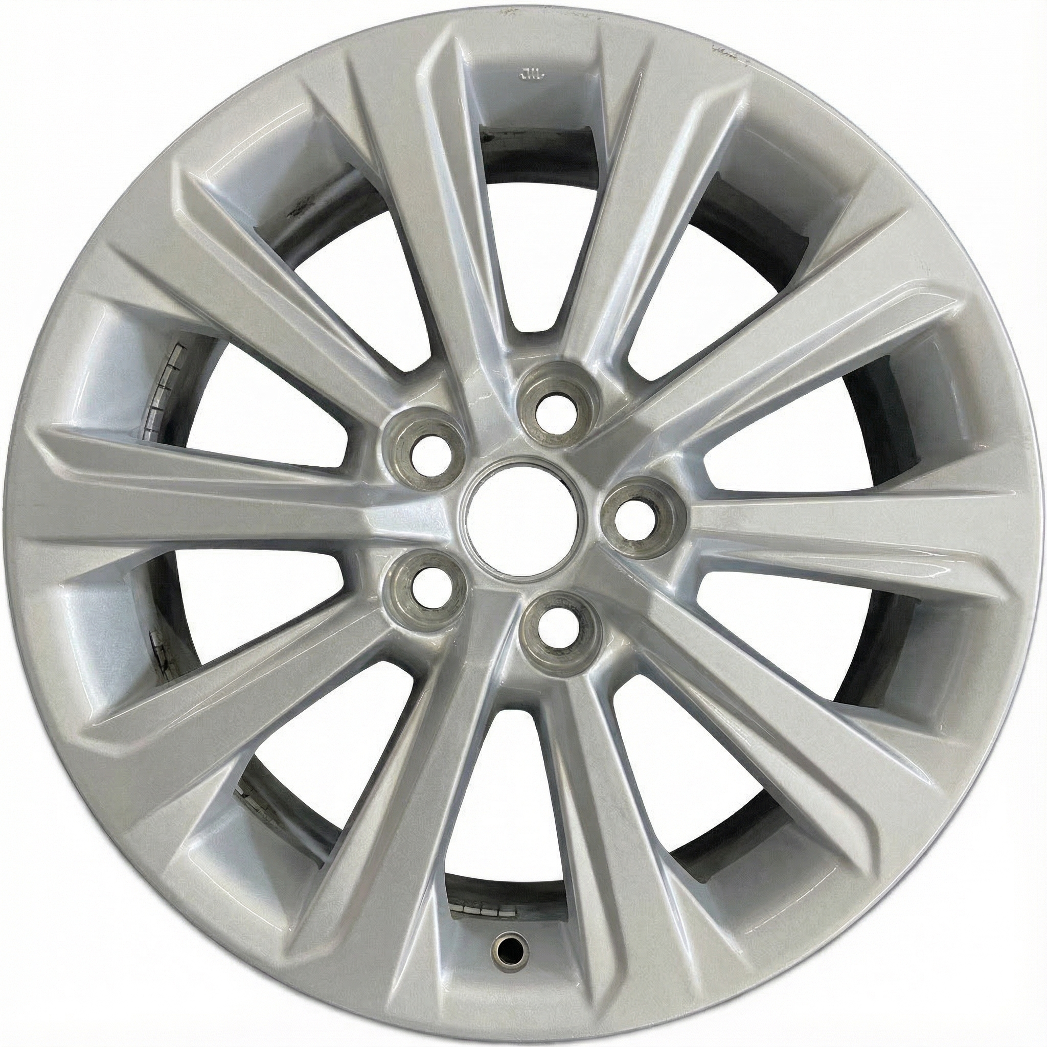 2024-2026 Toyota Grand Highlander Silver 18-Inch 10-Spoke Silver Painted Alloy Wheel (Remanufactured OEM)