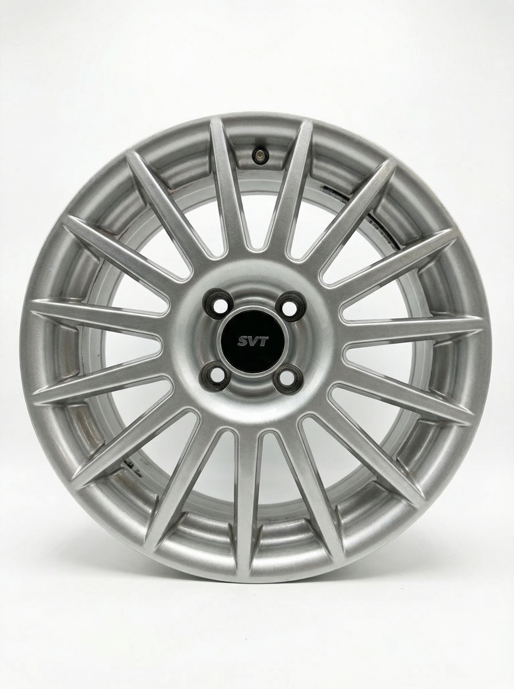 2002-2004 Ford Focus Gray 15-Spoke Light Hyper Charcoal Alloy Wheel (Remanufactured OEM)