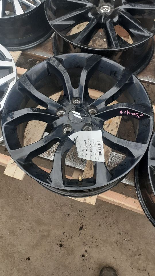 2019-2020 Dodge Durango Black 20x8 5-U Spoke Gloss Black Alloy Wheel (Remanufactured OEM)