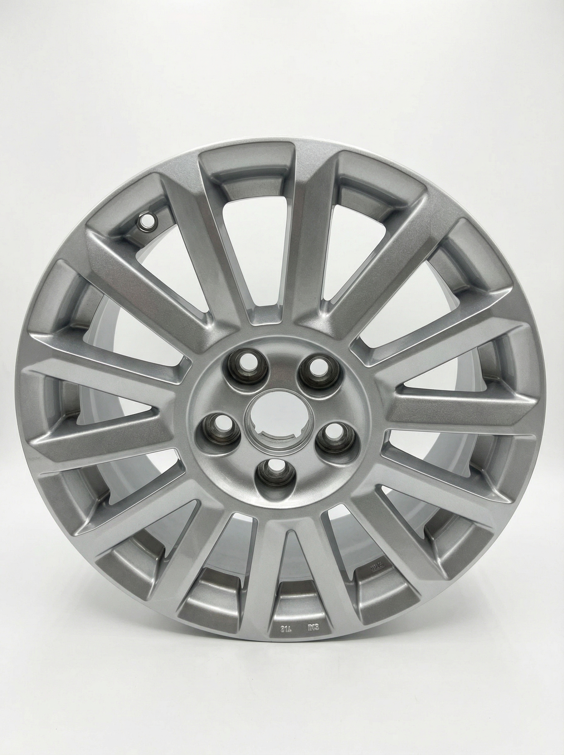 2010-2014 Cadillac CTS Silver 14-Spoke Silver Painted Alloy Wheel (Remanufactured OEM)
