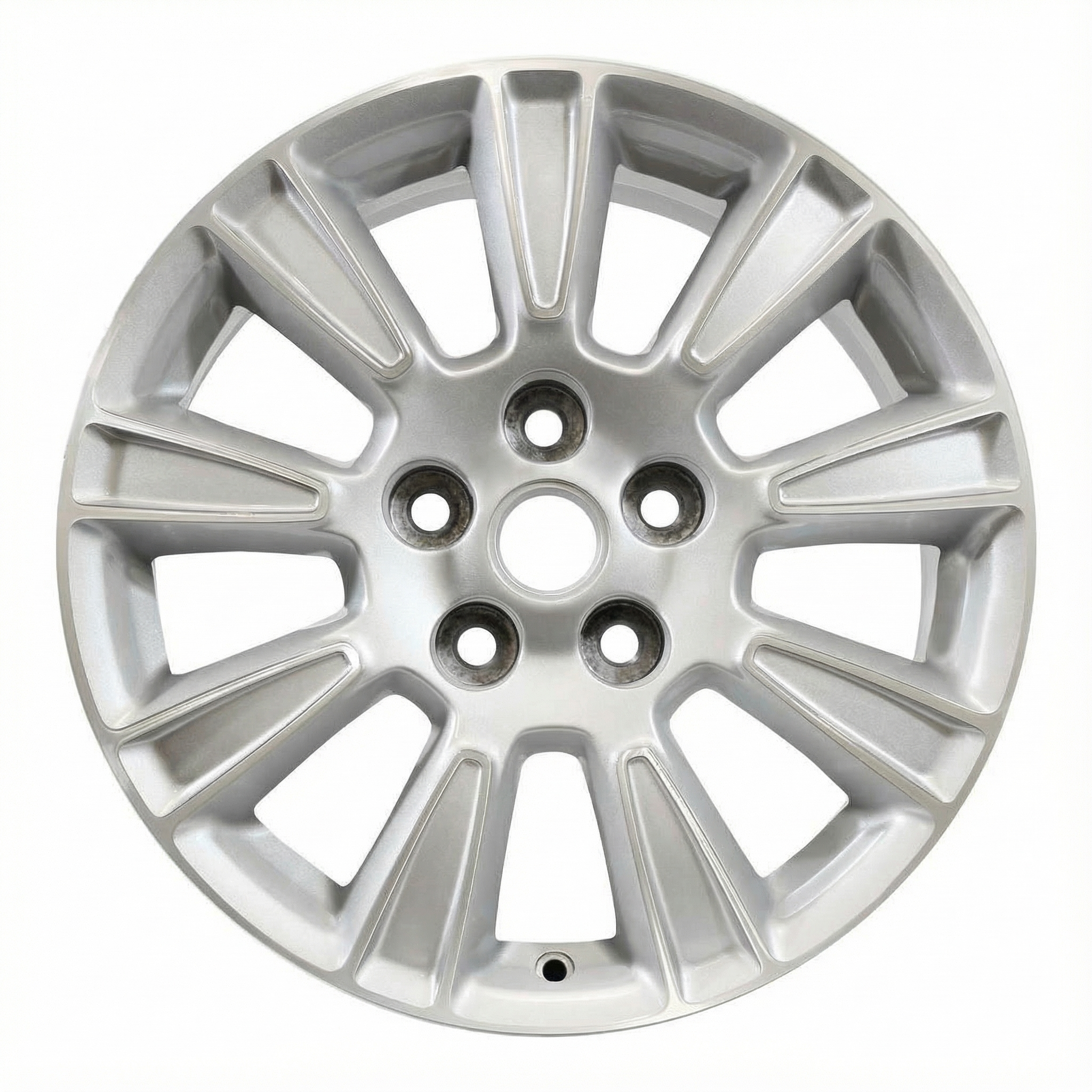 2012-2013 Buick Allure Silver 17x7 9-Spoke Machined Silver Alloy Wheel (Remanufactured OEM)