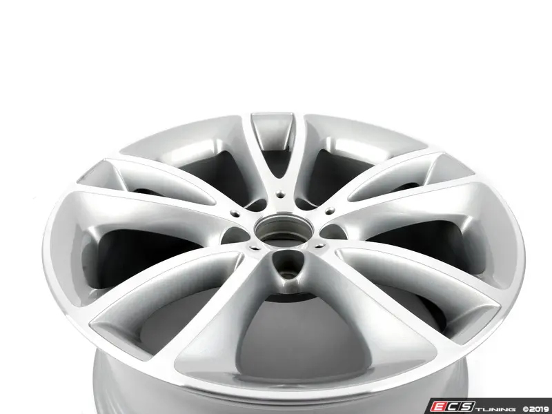 2016-2017 BMW M6 Silver 19x8.5 V-Spoke Machined Silver Alloy Wheel (Remanufactured OEM)