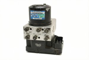 2001-2004 Hyundai Santa Fe ABS Control Module with Traction Control (Used OEM)