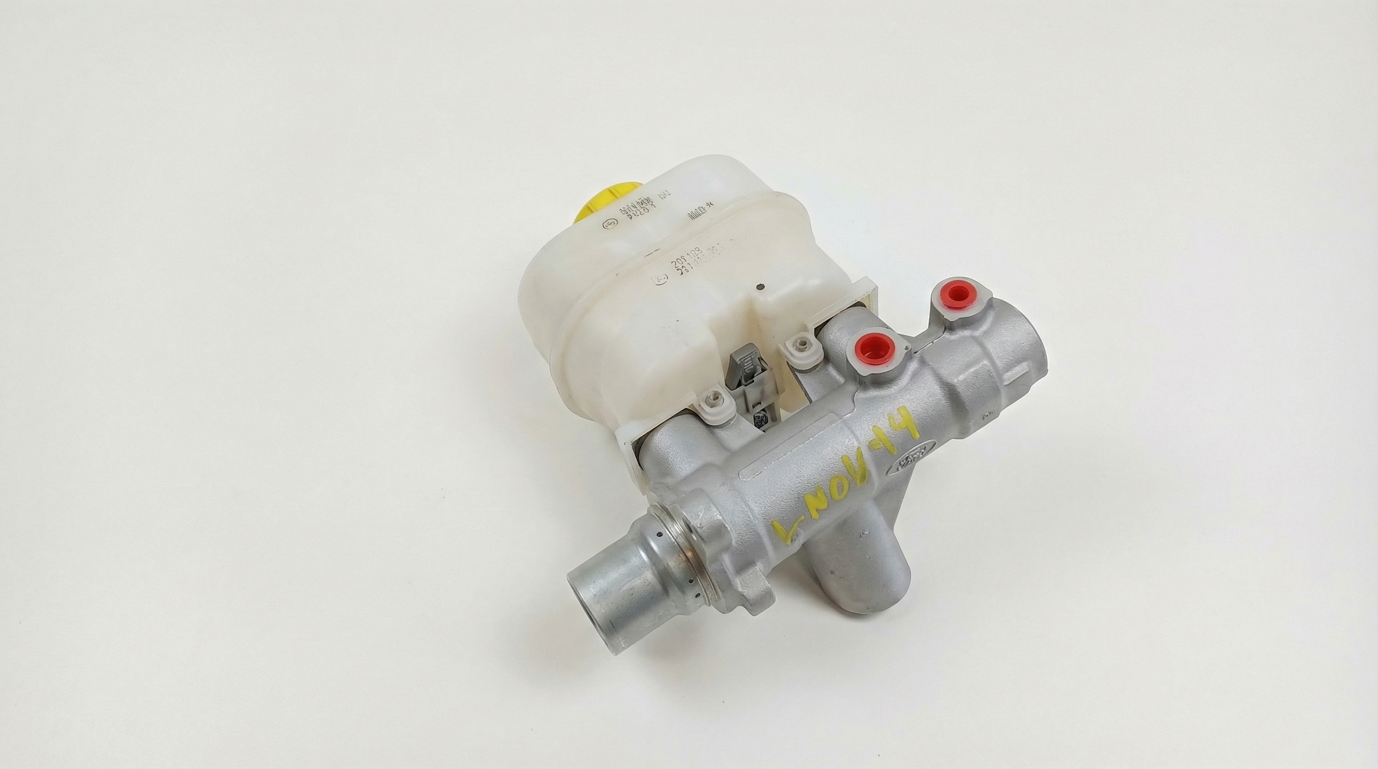 2016-2017 Lincoln Navigator Brake Master Cylinder (Used OEM)