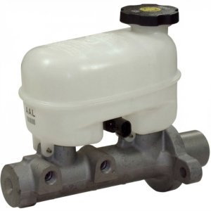 2005-2007 Chevrolet Silverado 1500 Brake Master Cylinder (Used OEM)
