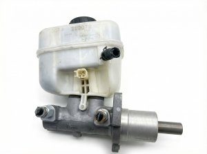 2005-2008 Ford Mustang Brake Master Cylinder (Used OEM)