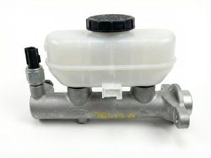1994-1996 Ford E-150 Econoline Brake Master Cylinder with Cruise Control (Used OEM)