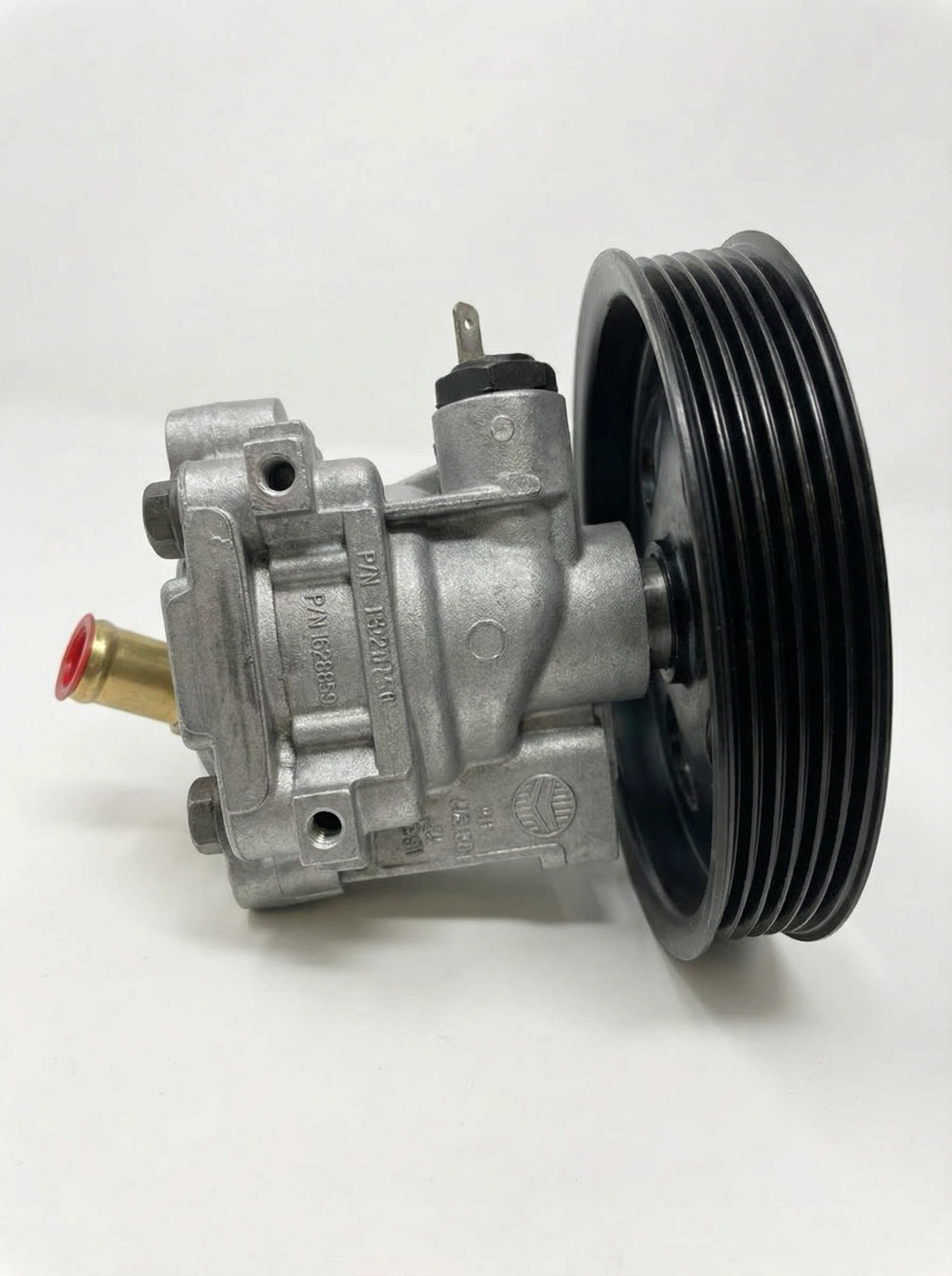 2003-2004 Mazda 6 Power Steering Pump Assembly (Less Pulley) (Used OEM)