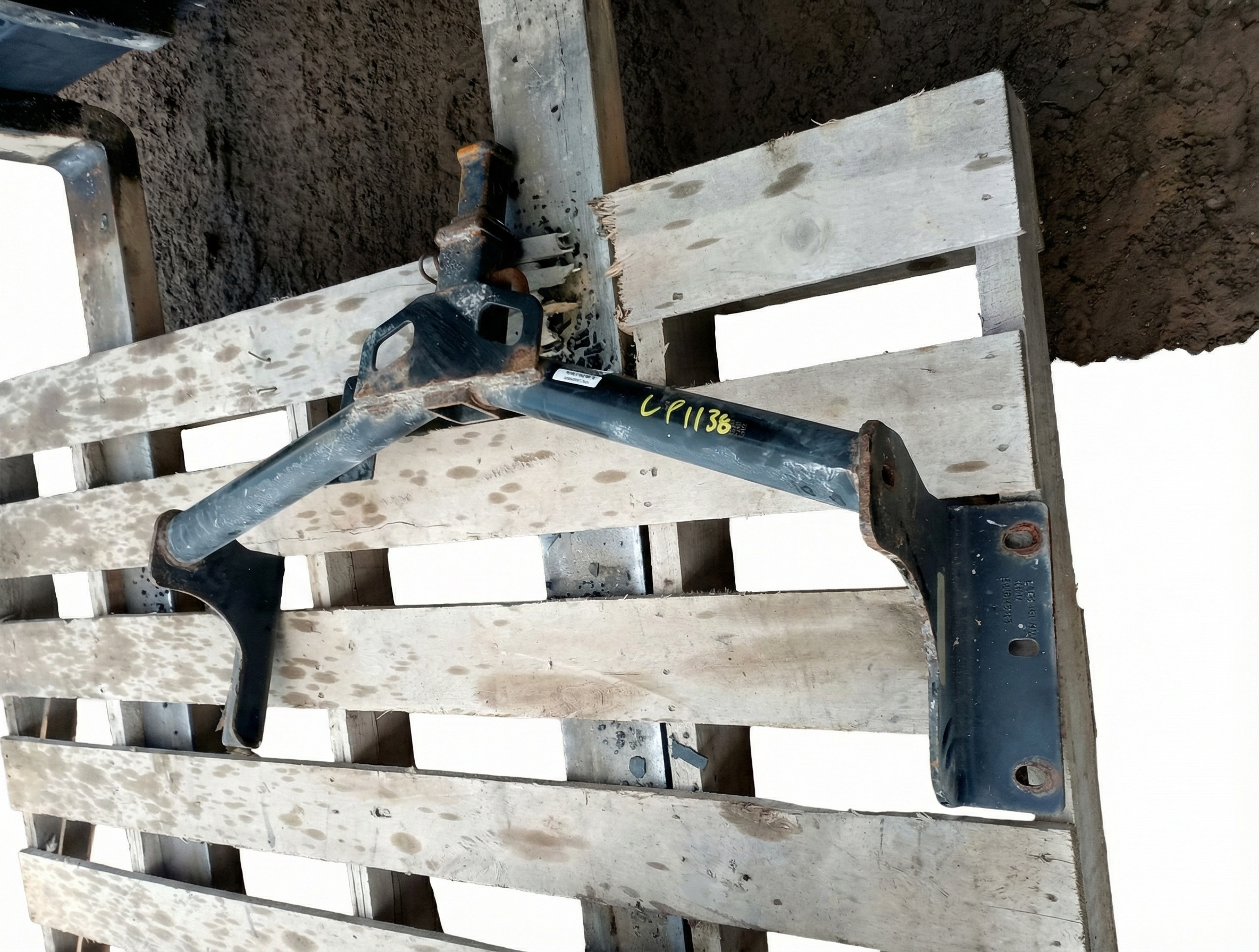 2013-2018 Toyota RAV4 Trailer Hitch (Used OEM)