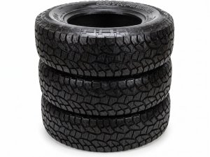 2007-2014 GMC Yukon 265/70R17 Maxxis Razr AT Tire (Used OEM)