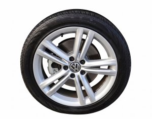 2010-2013 Suzuki Kizashi Tire (Used OEM)