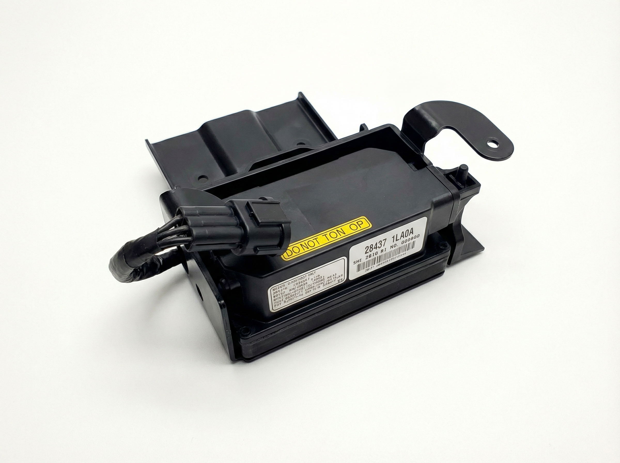 2011-2013 INFINITI QX56 Adaptive Cruise Control Distance Camera (Used OEM)