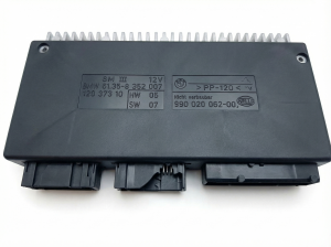 1993-1994 BMW 750i Lamp Control Module (Used OEM)
