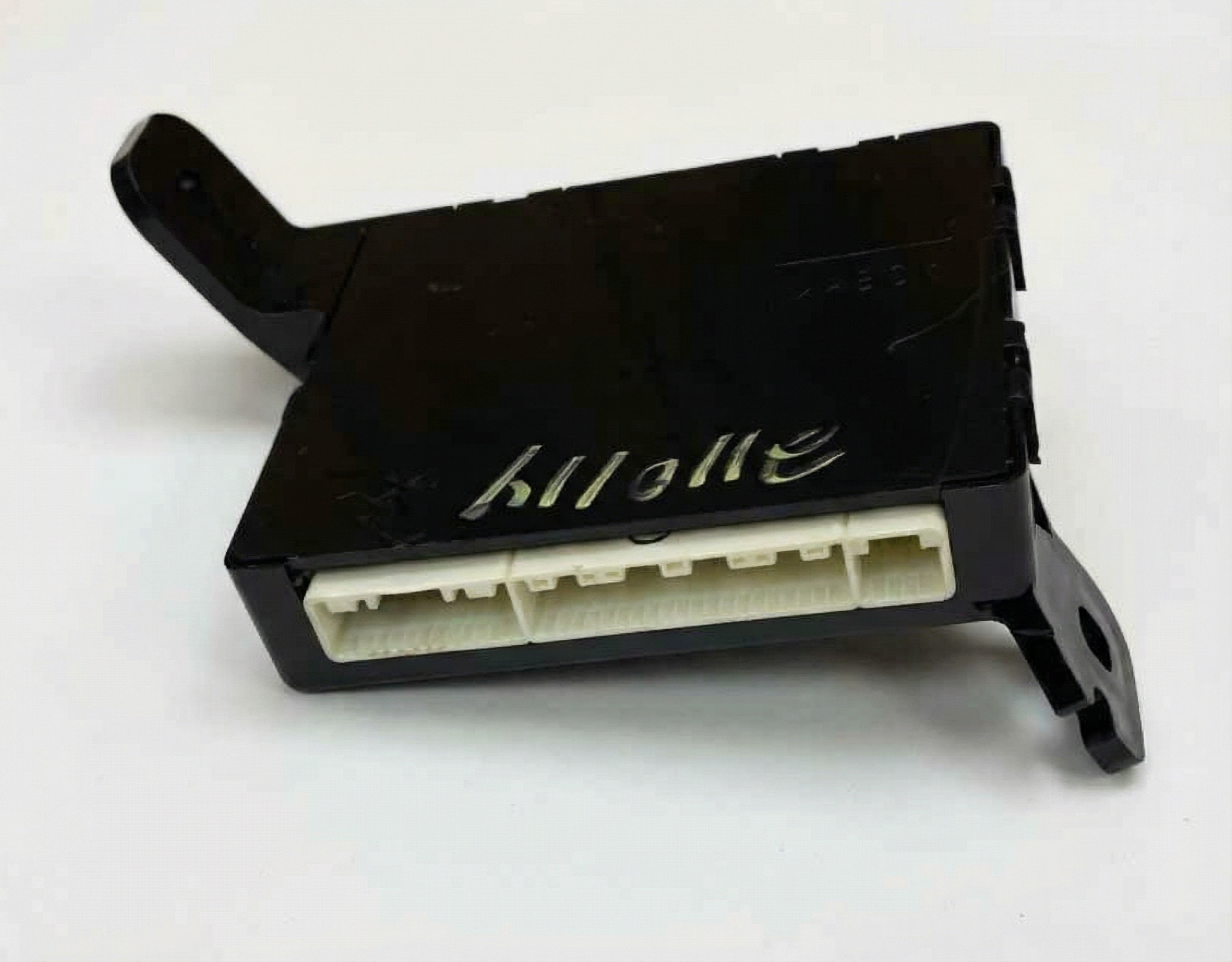 2011-2013 Toyota Tundra Temperature Control Module (Used OEM)