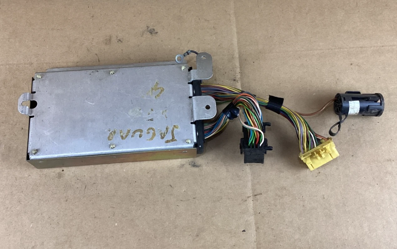 1993-1994 Jaguar XJ12 ABS Control Module (Used OEM)